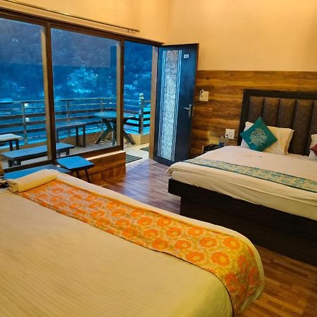 Hotel Surya Lake View Nainital Exteriör bild