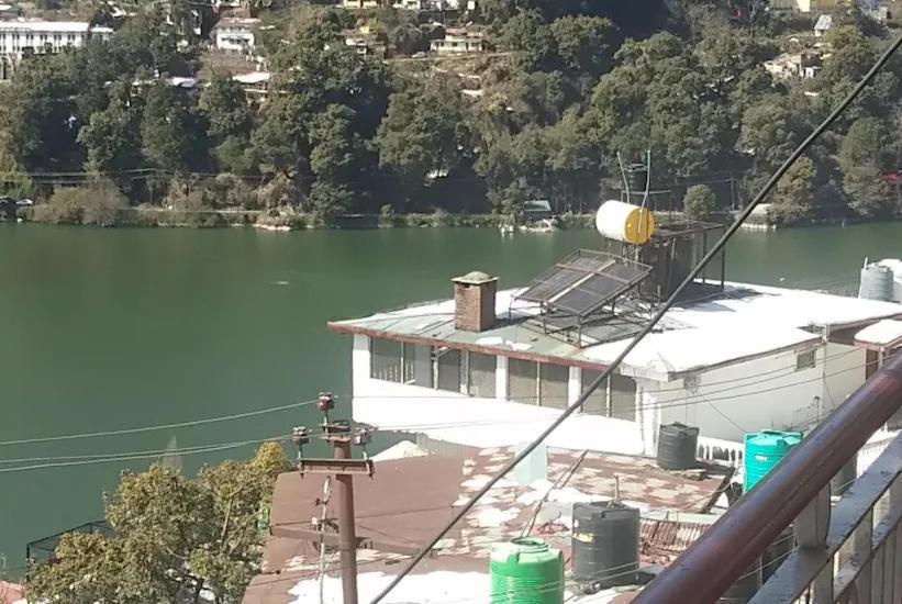 Hotel Surya Lake View Nainital Exteriör bild